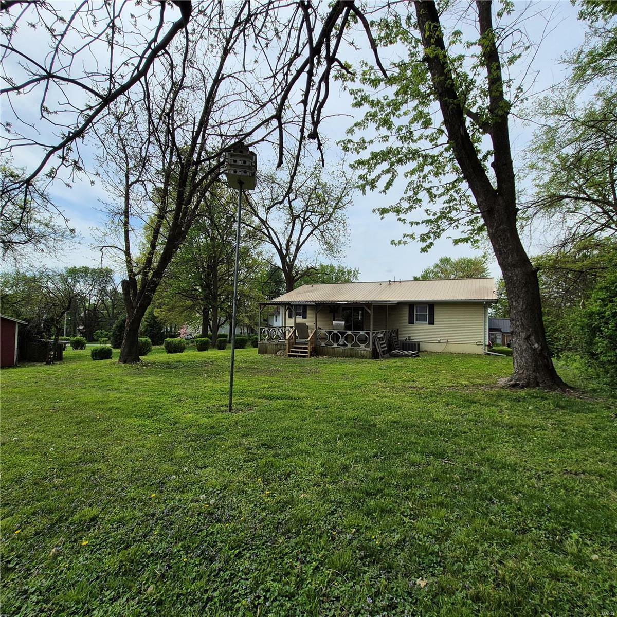 Property Photo: 407 N Vine MO 65248