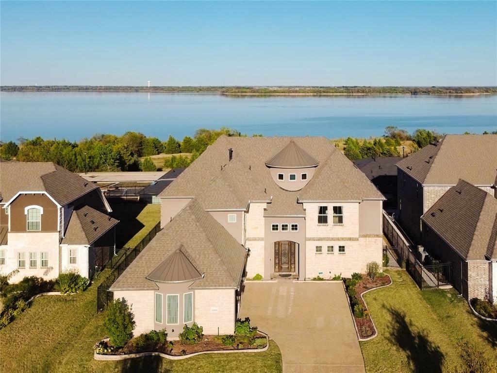 Property Photo: 1325 Heavenly Place TX 75098