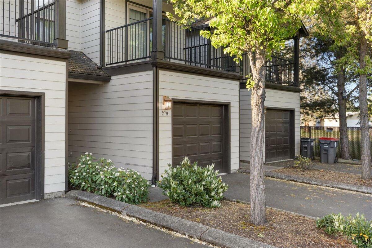 Property Photo:  279 Tyler Avenue  OR 97502 