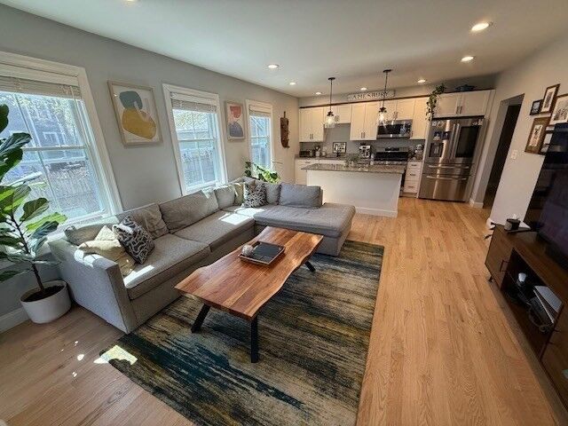 Property Photo:  4 Cushing St A  MA 01913 