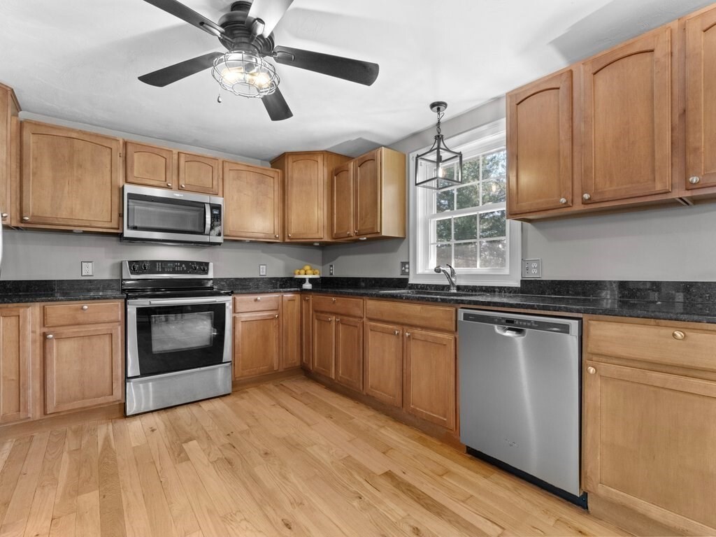 Property Photo: 1 Ockway Street D MA 01604