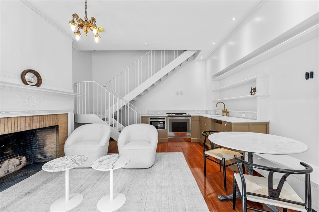Property Photo:  320 Tappan 1  MA 02445 
