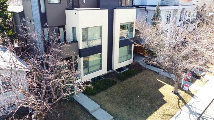 2307 3 Avenue NW  Calgary AB T2N 0K9 photo