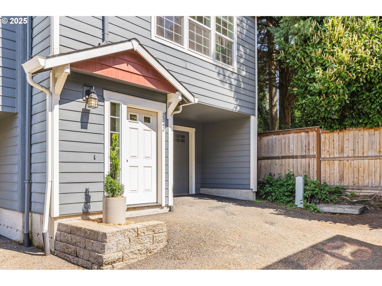 Property Photo: 3342 SW Multnomah Blvd OR 97219