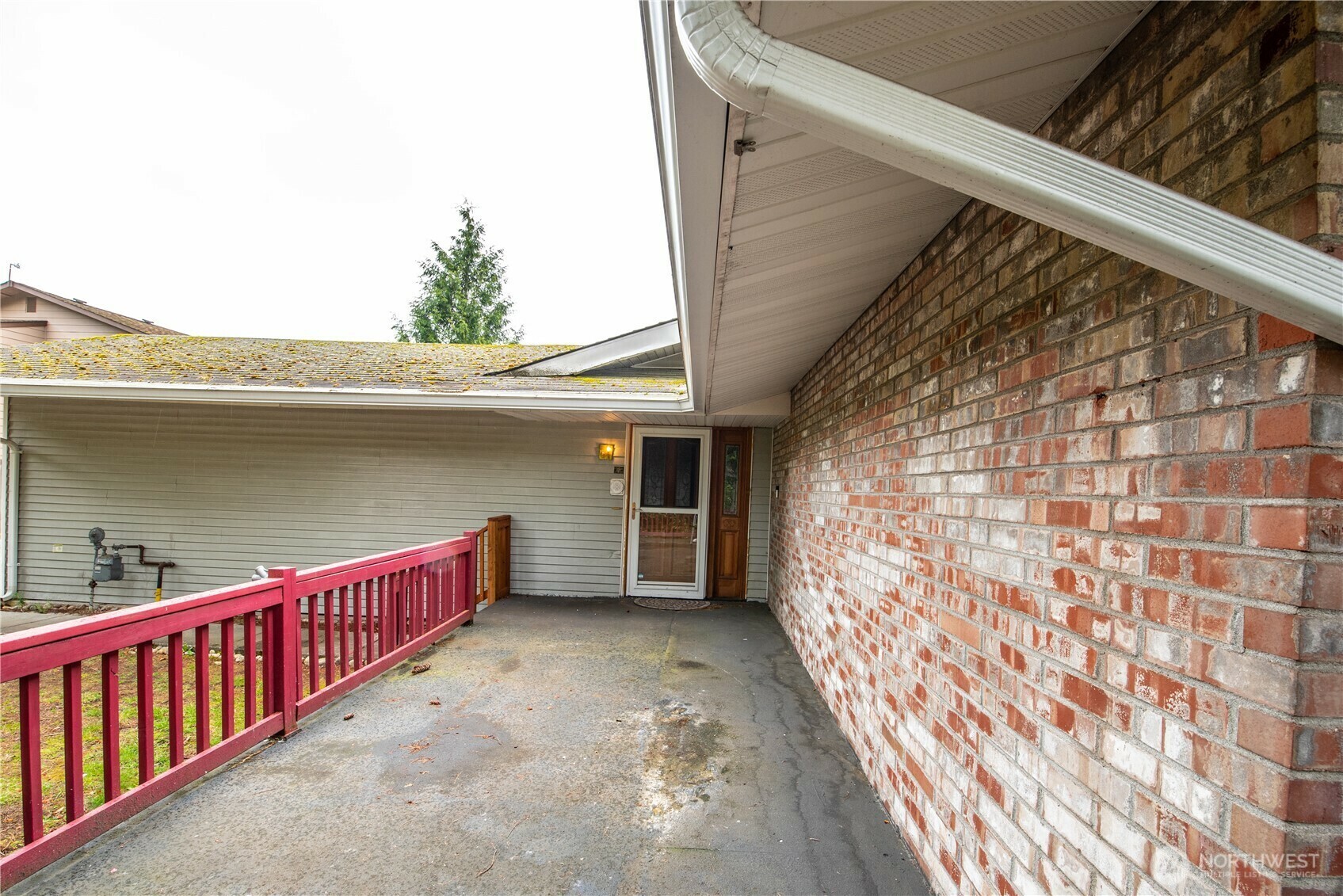 Property Photo:  10015 SE 192nd Street  WA 98055 