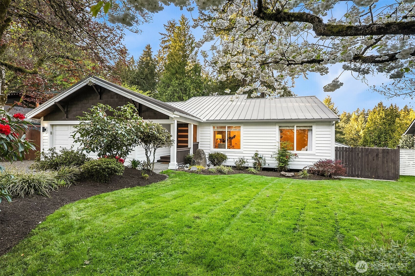 Property Photo: 11820 NE 145th Street WA 98034
