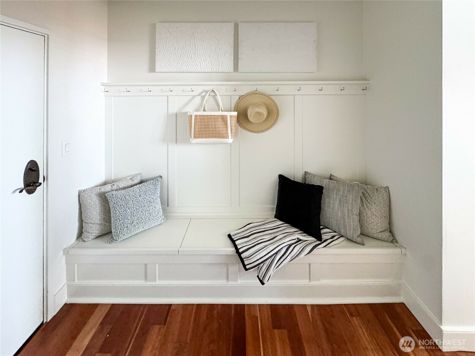 Property Photo: 201 Galer Street 524 WA 98109