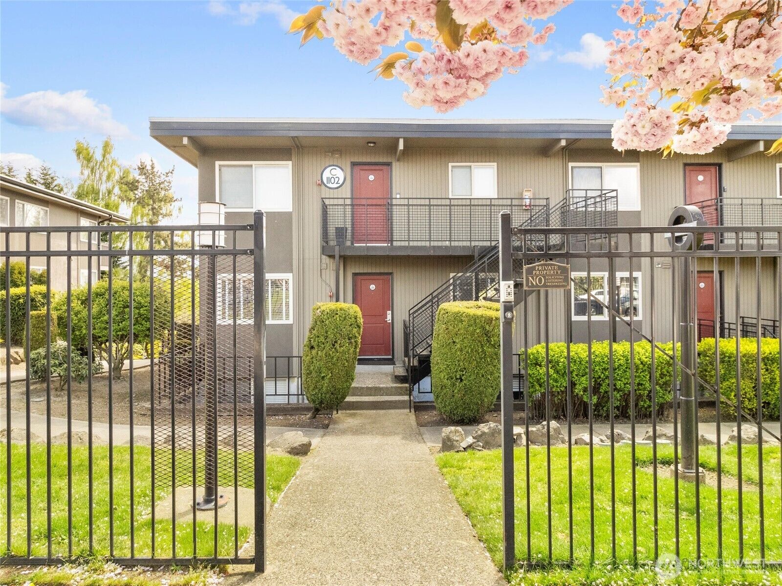 Property Photo:  1102 S 27th Street C201  WA 98409 