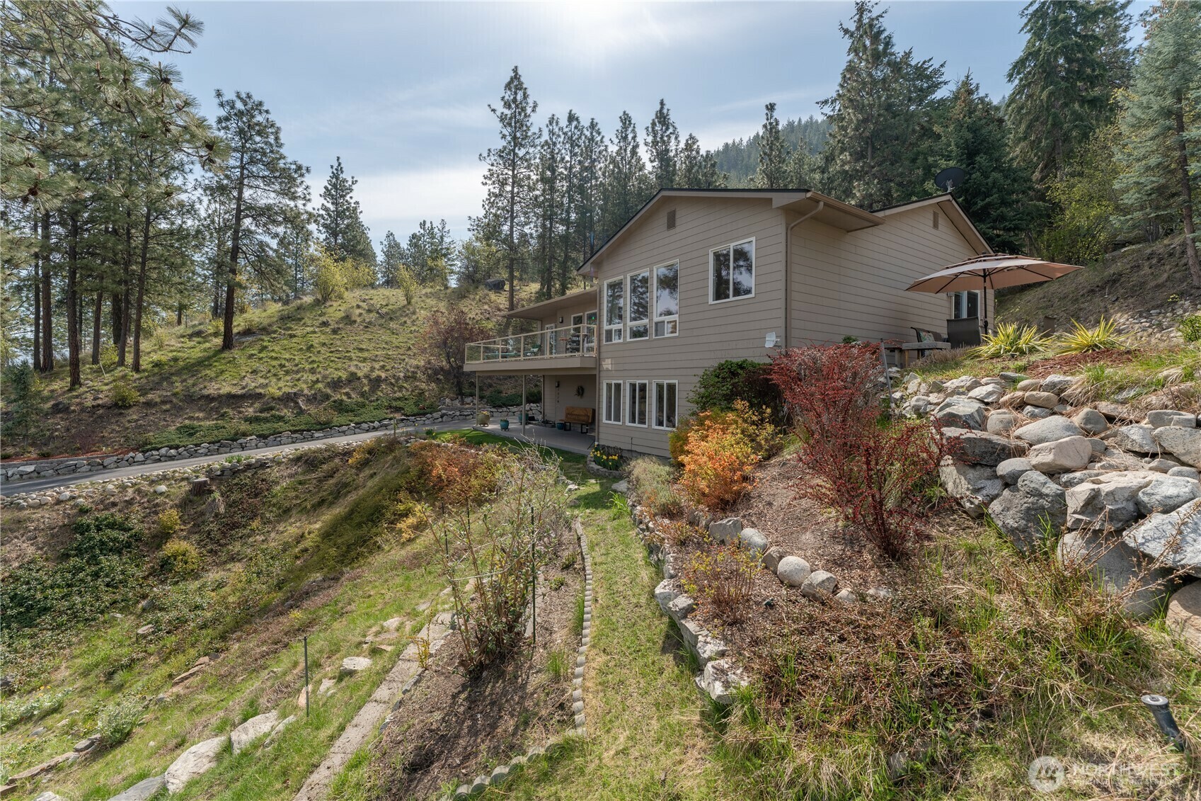 Property Photo: 7379 Ridgeview Drive WA 98816