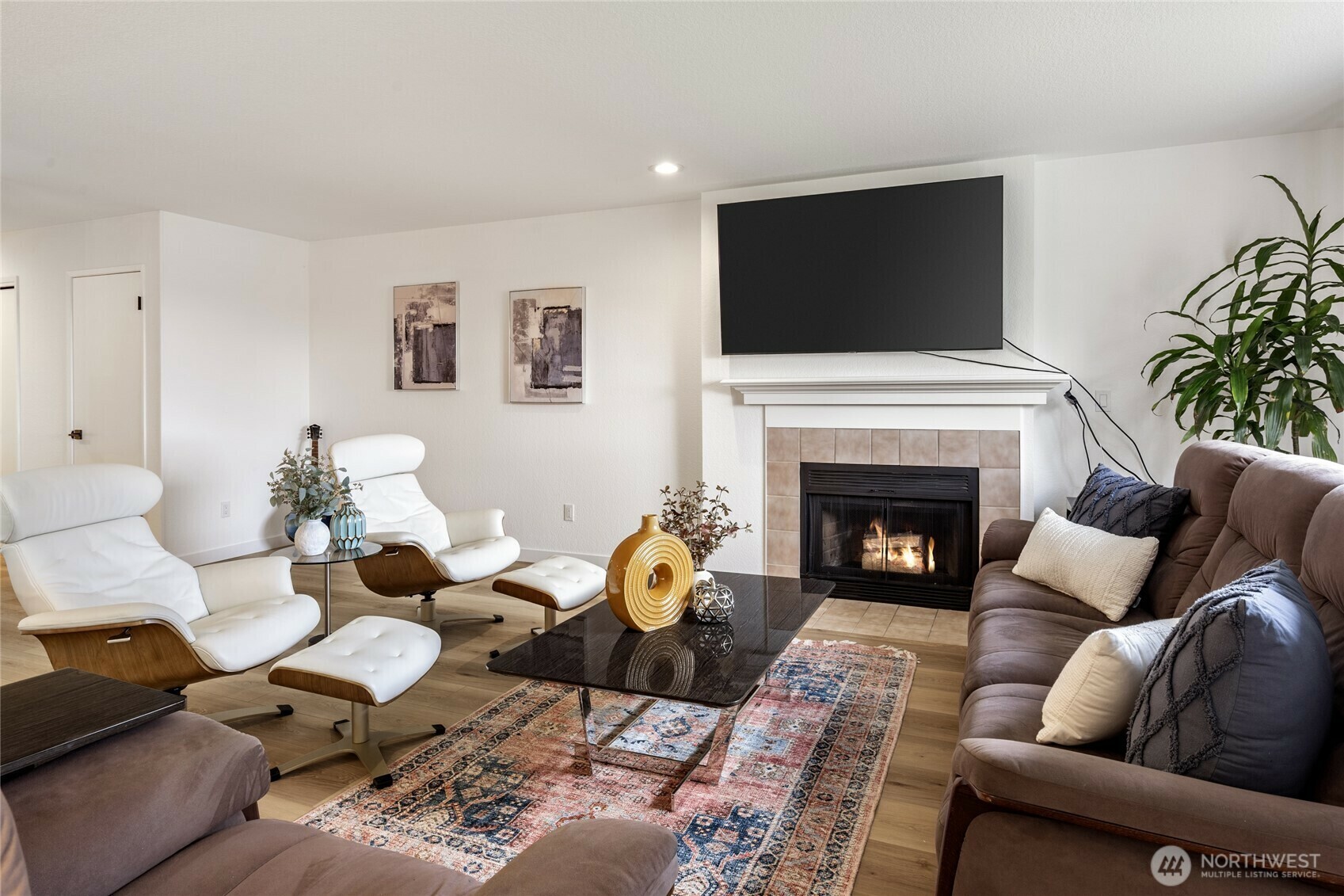 Property Photo: 7930 53rd Avenue W 103 WA 98275