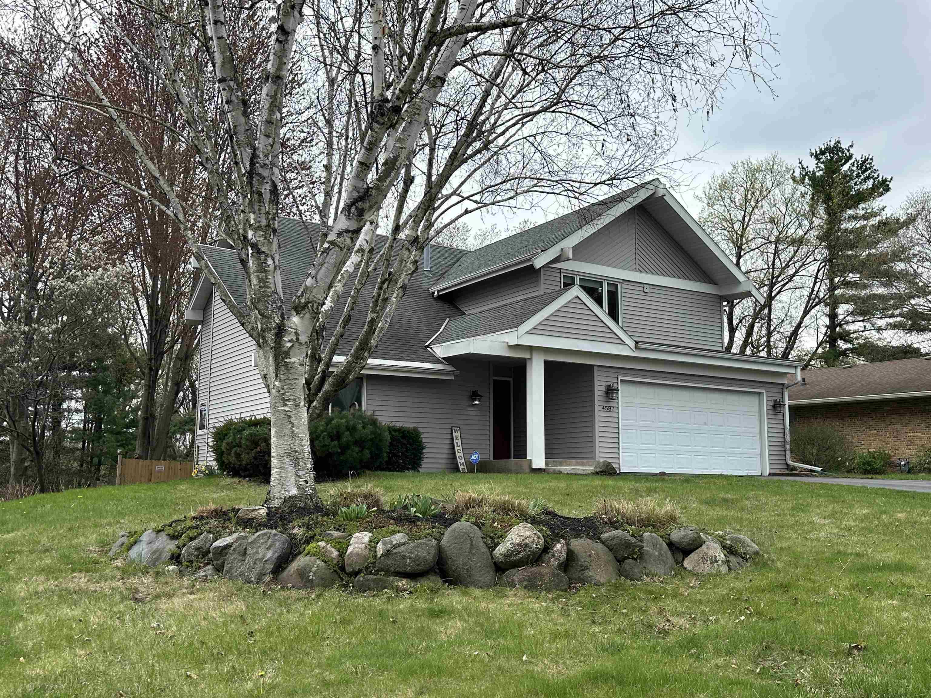Property Photo: 4587 Olde Lyme Drive IL 61114