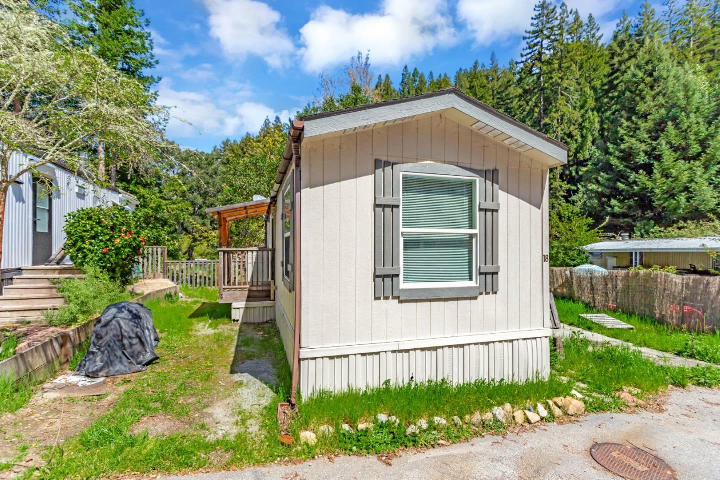 Property Photo:  265 Brown Gables Road 18  CA 95005 