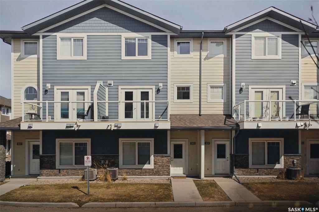 Property Photo: 212 Willis Crescent 302 SK S7T 0R6