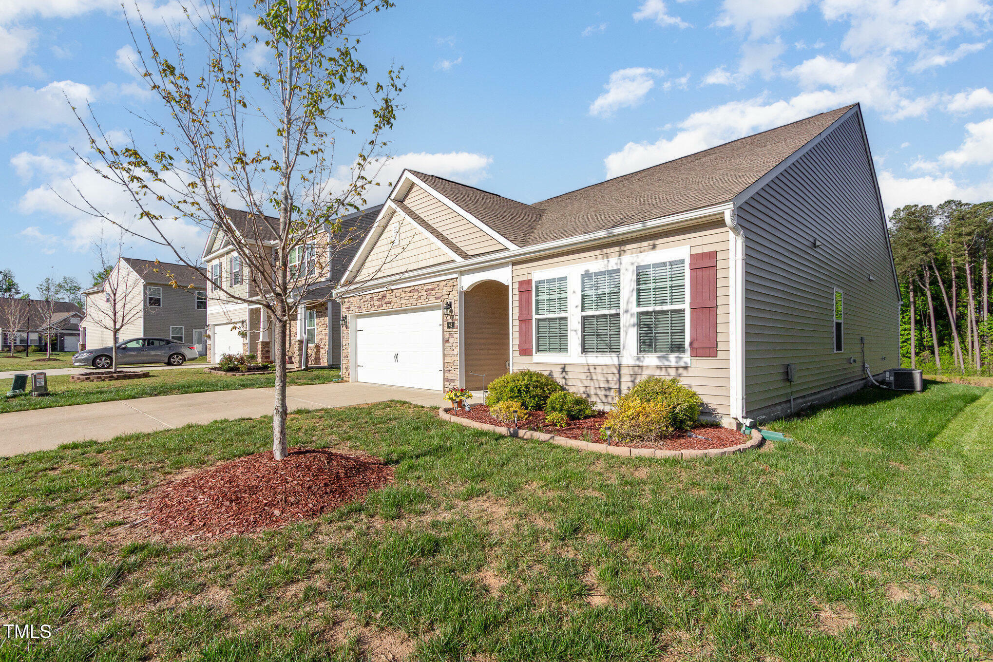 Property Photo: 46 S Great White Way NC 27527