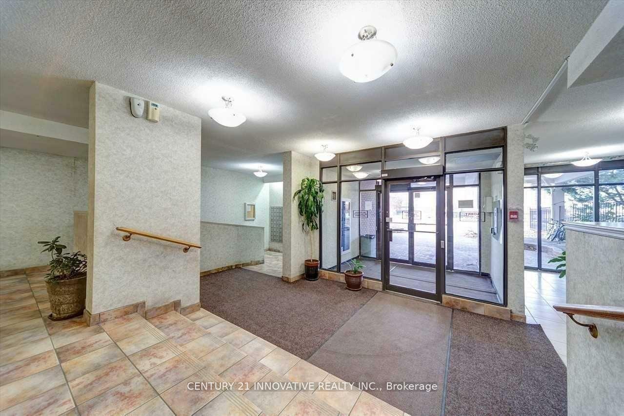 Property Photo:  10 Tapscott Road 406  ON M1B 3L9 