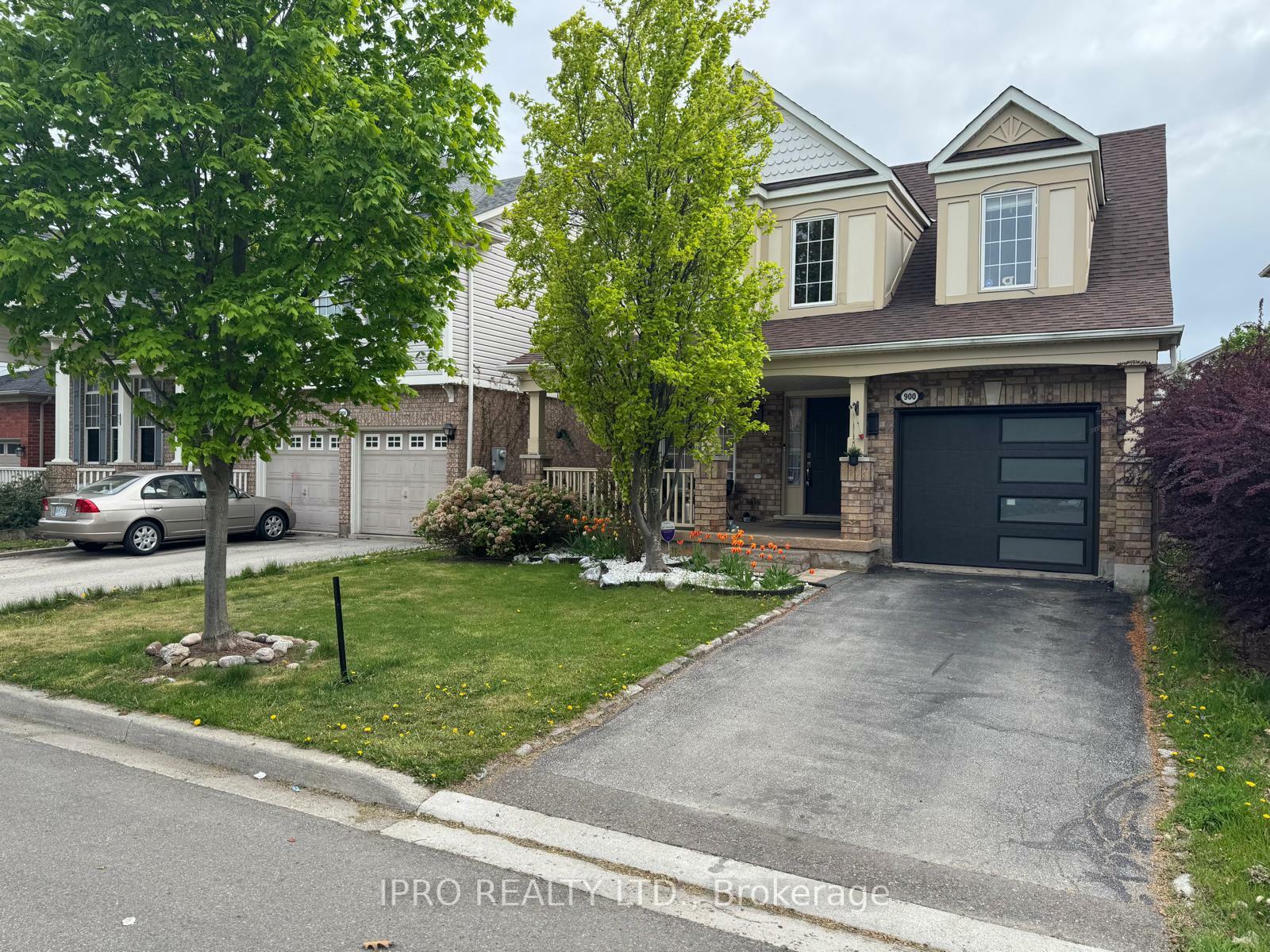 Property Photo: 900 McNeil Drive ON L9T 6M4