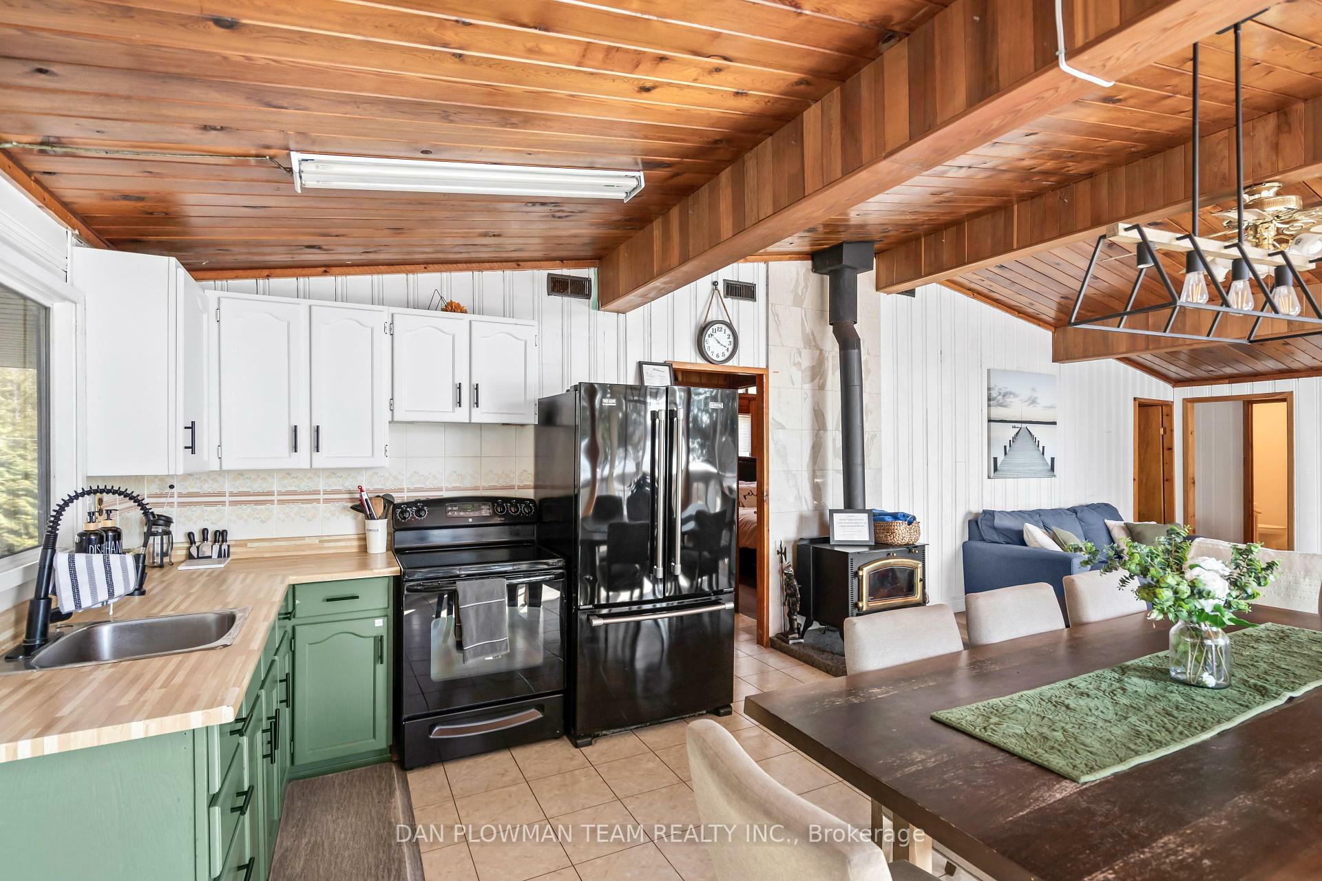 Photo de la propriété: 275 Muskie Mile Lane ON L0L 1Z0