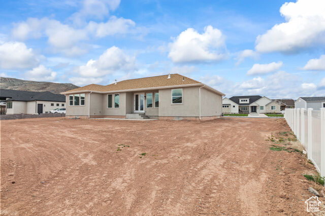 Property Photo: 949 W Torrey Pines Dr UT 84701