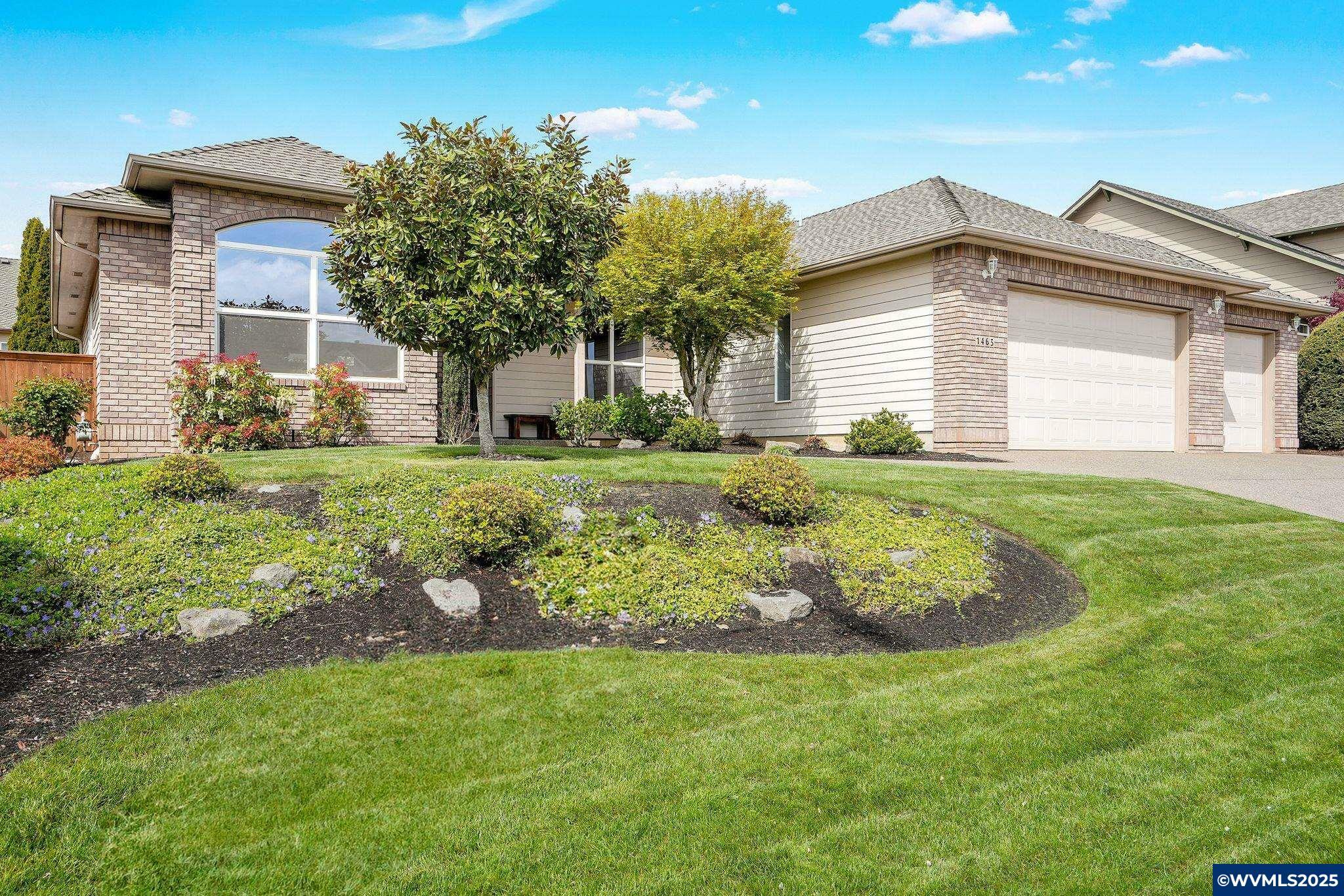 Property Photo: 1465 Ranier Lp NW OR 97304