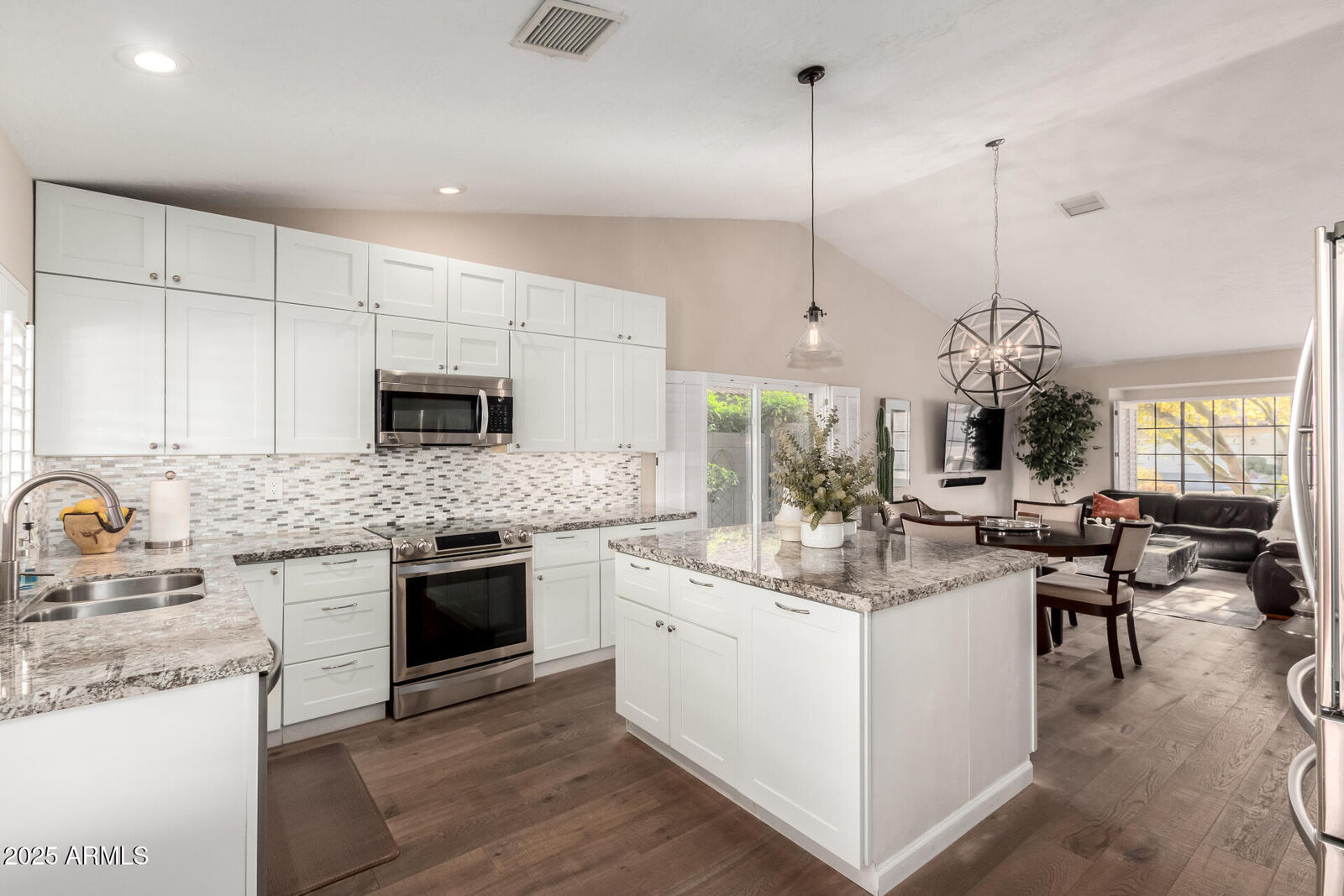Property Photo: 13533 N 91st Way AZ 85260