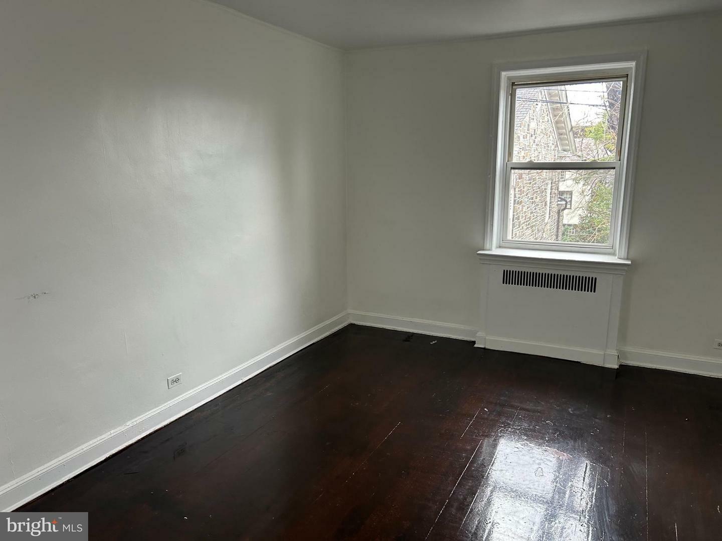 Property Photo: 455 W State Street L1e NJ 08618