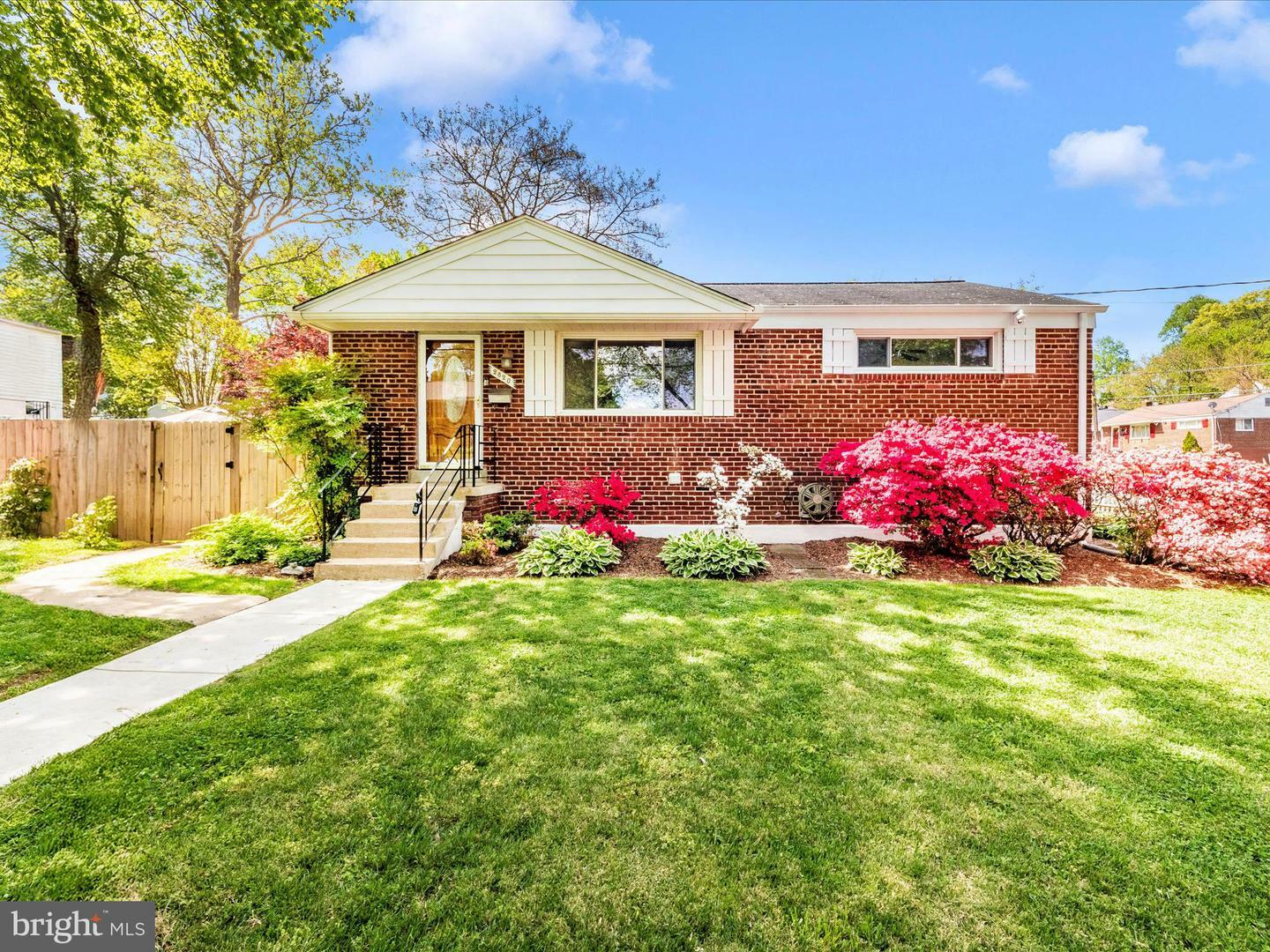 Property Photo: 2820 Harris Avenue MD 20902