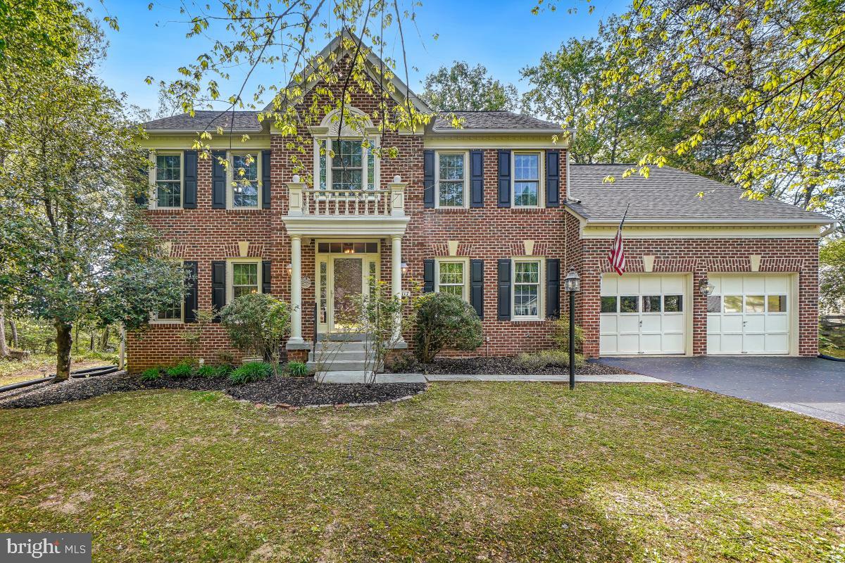 Property Photo: 13117 Crestbrook Drive VA 20112