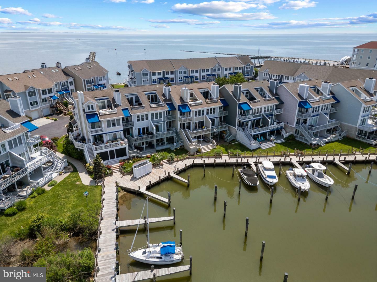 Property Photo:  8074 Windward Key Drive  MD 20732 
