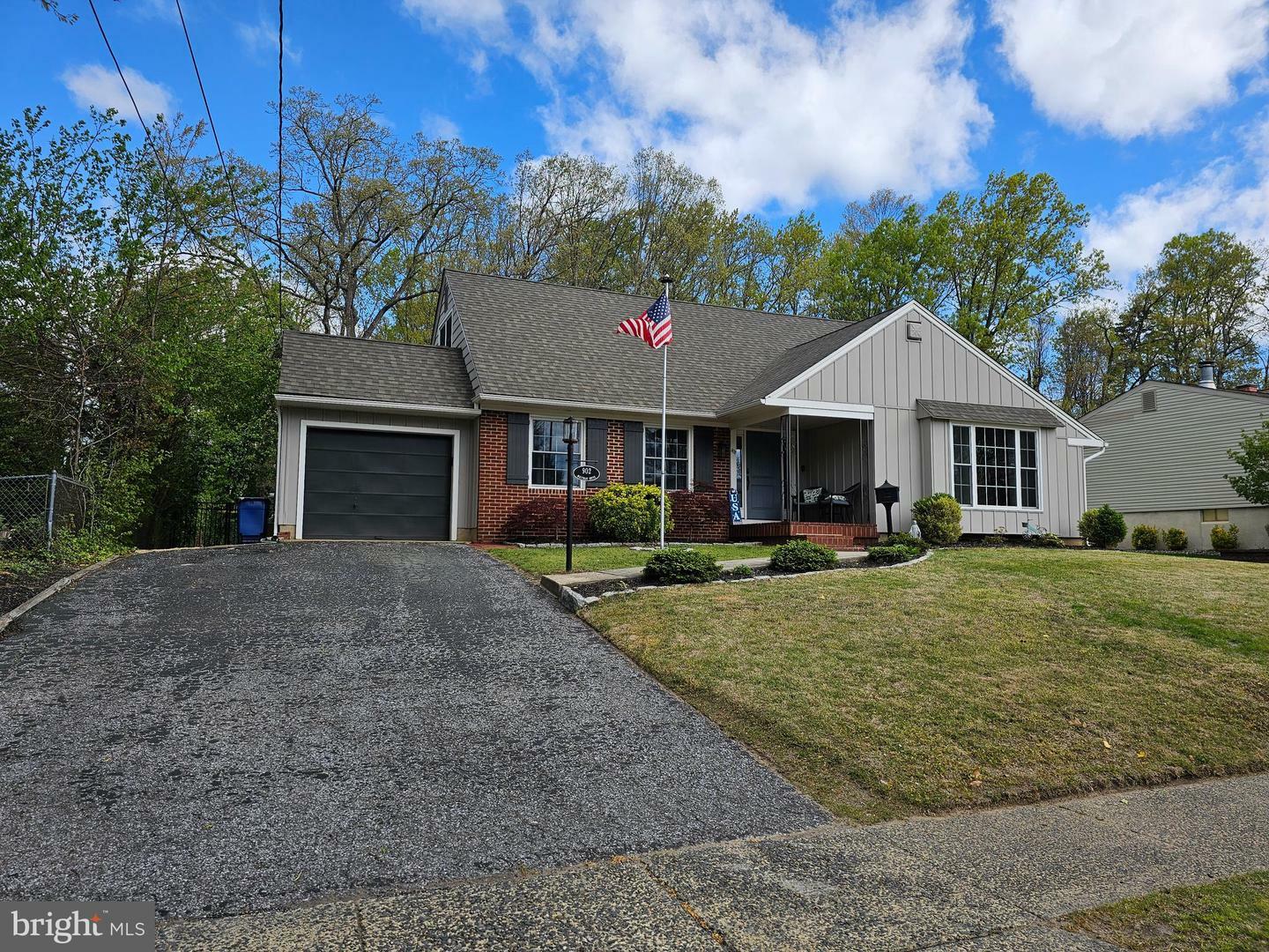 Property Photo: 902 Whitman NJ 08012