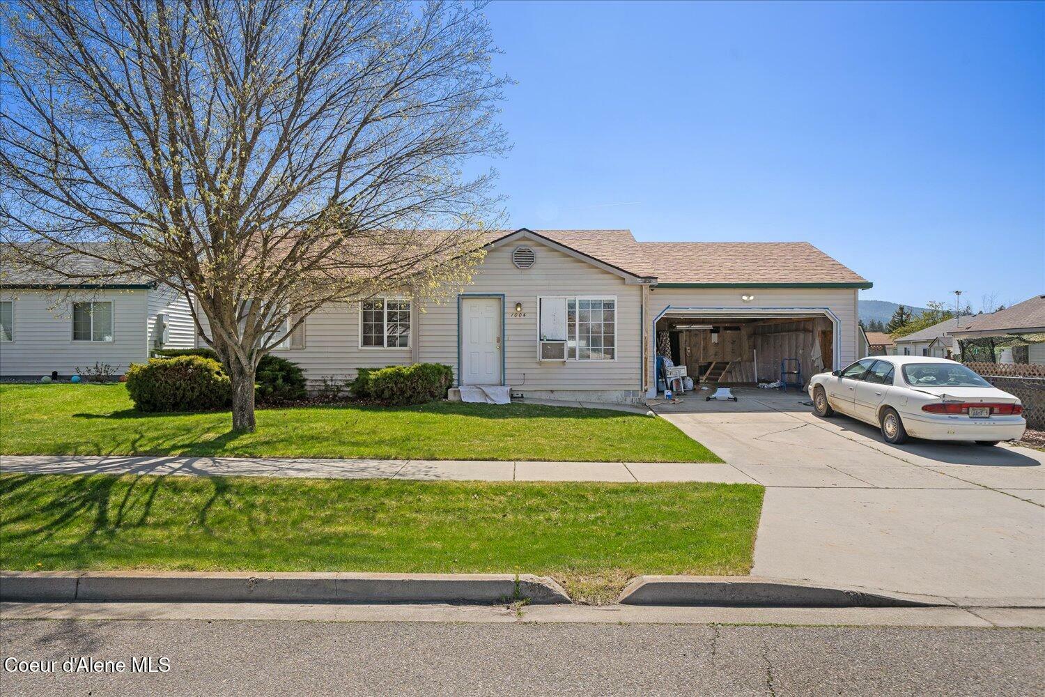 Property Photo: 1004 E Shasta Ave ID 83854