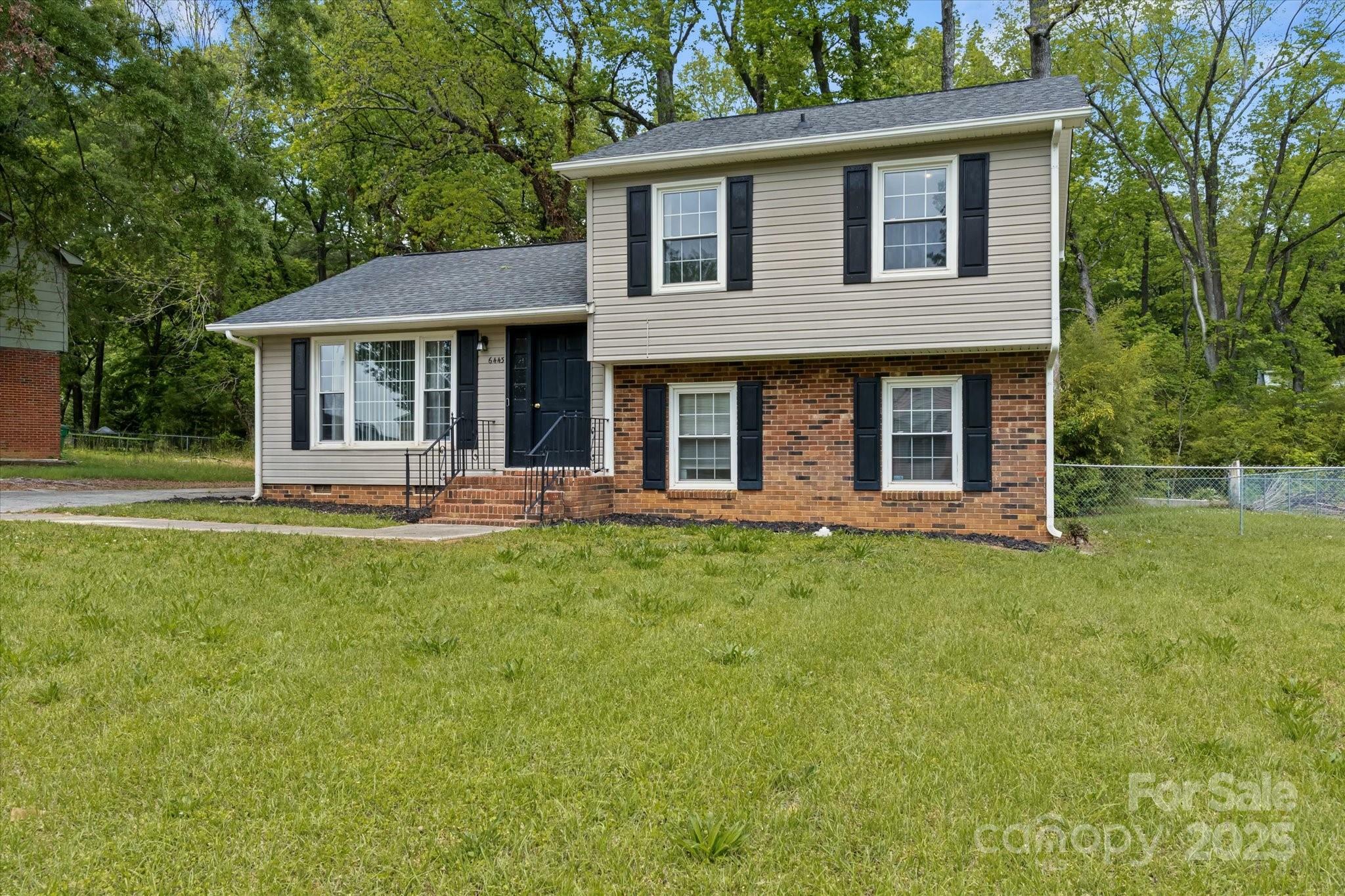 Property Photo:  6443 Eaglecrest Road  NC 28212 