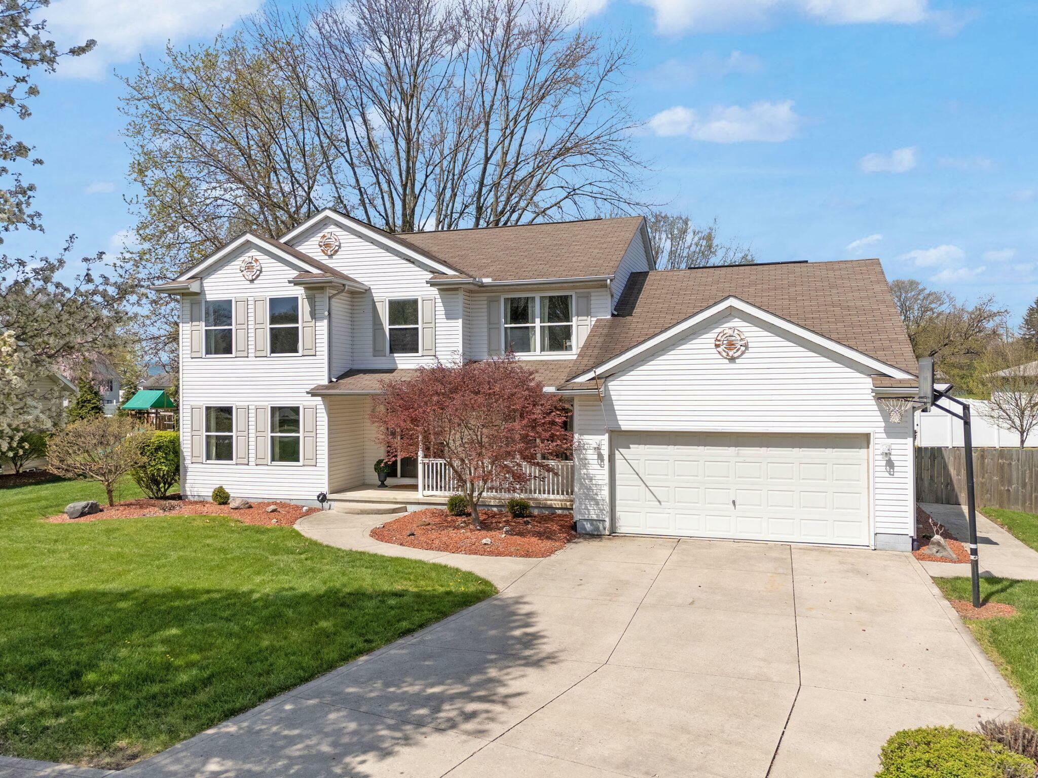 Property Photo: 915 Greenlea Drive OH 43302