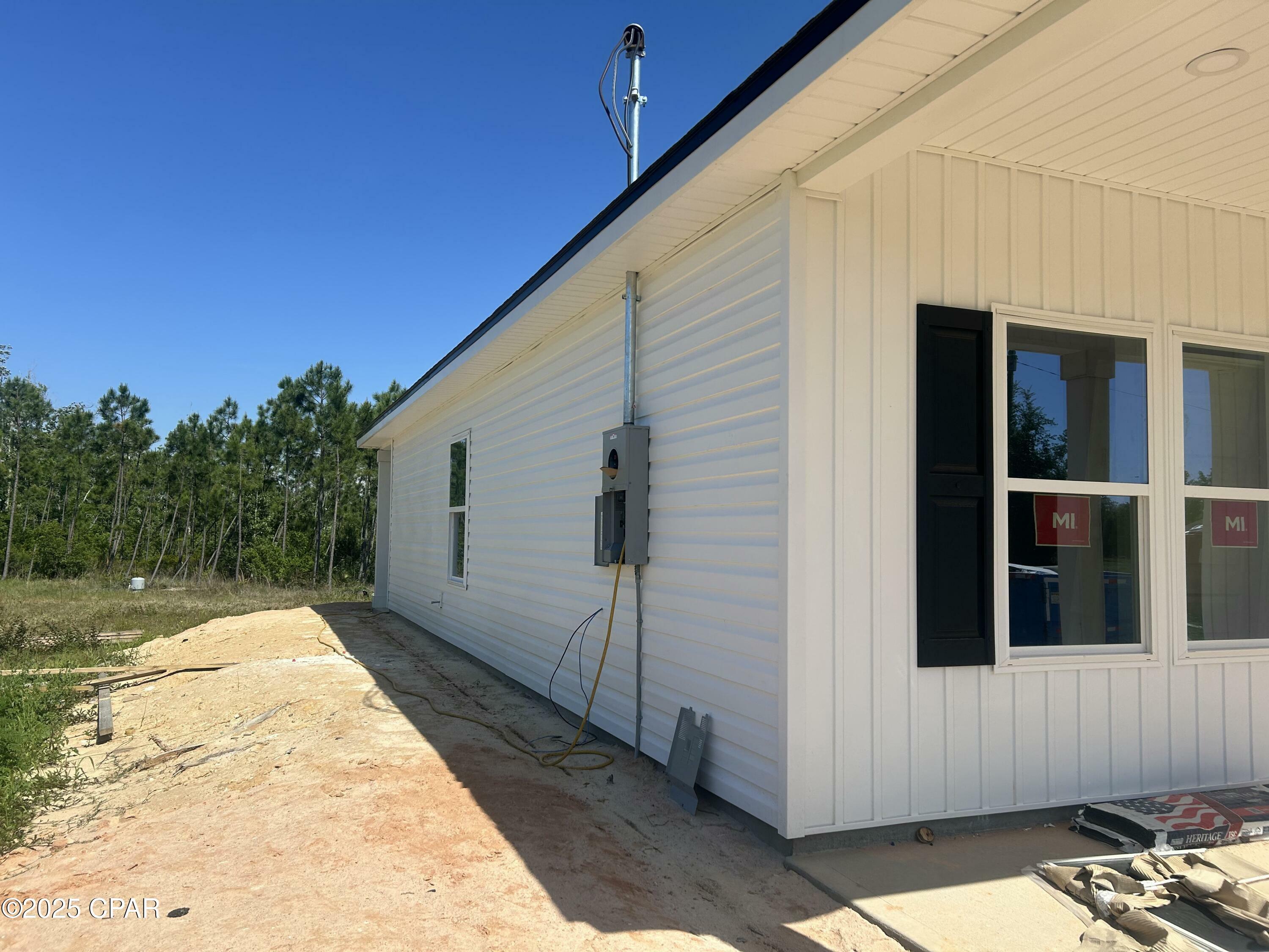 Property Photo: 5114 Debi Road FL 32404