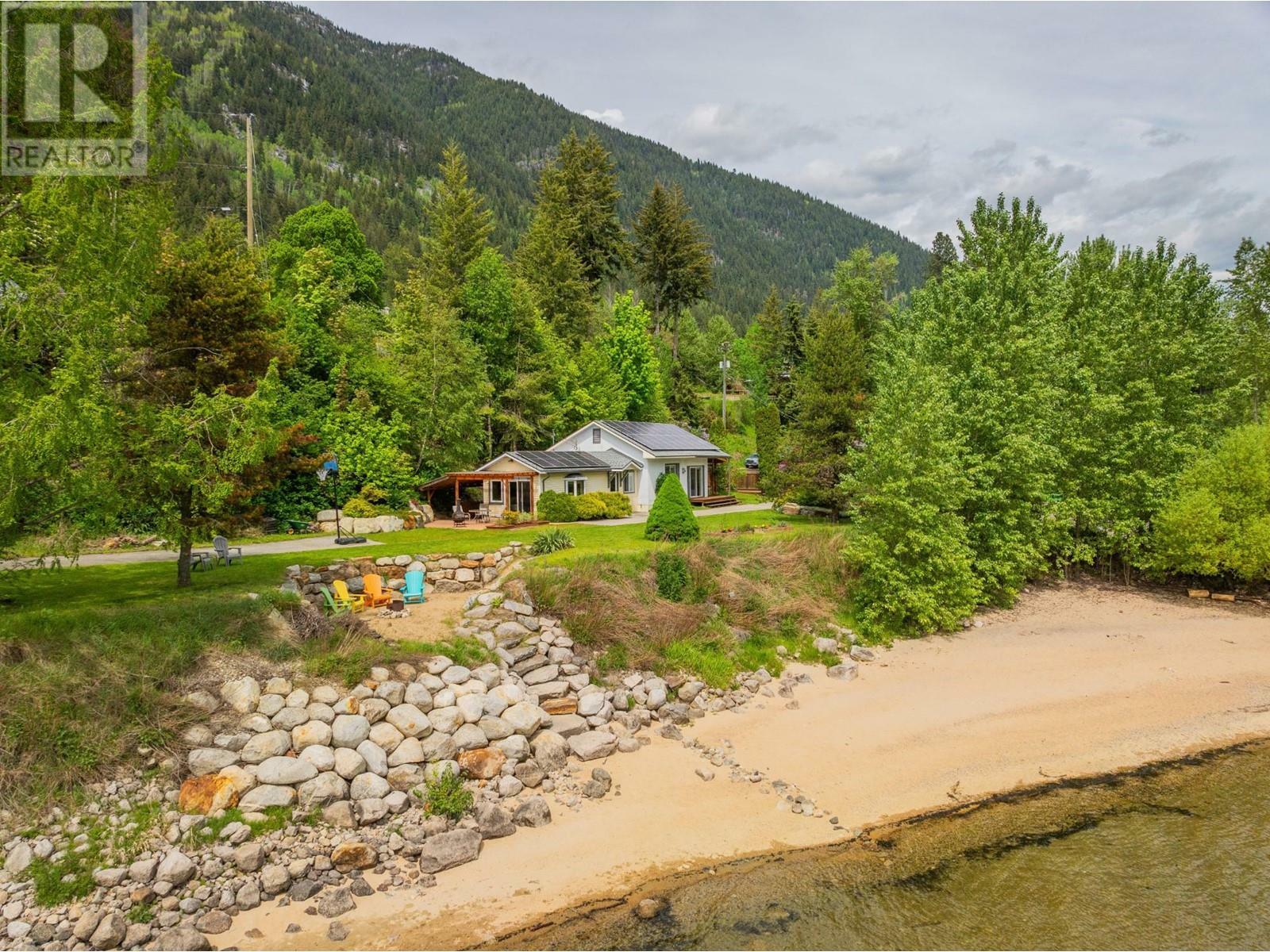 Property Photo: 606 Jorgensen Road BC V1L 6M6