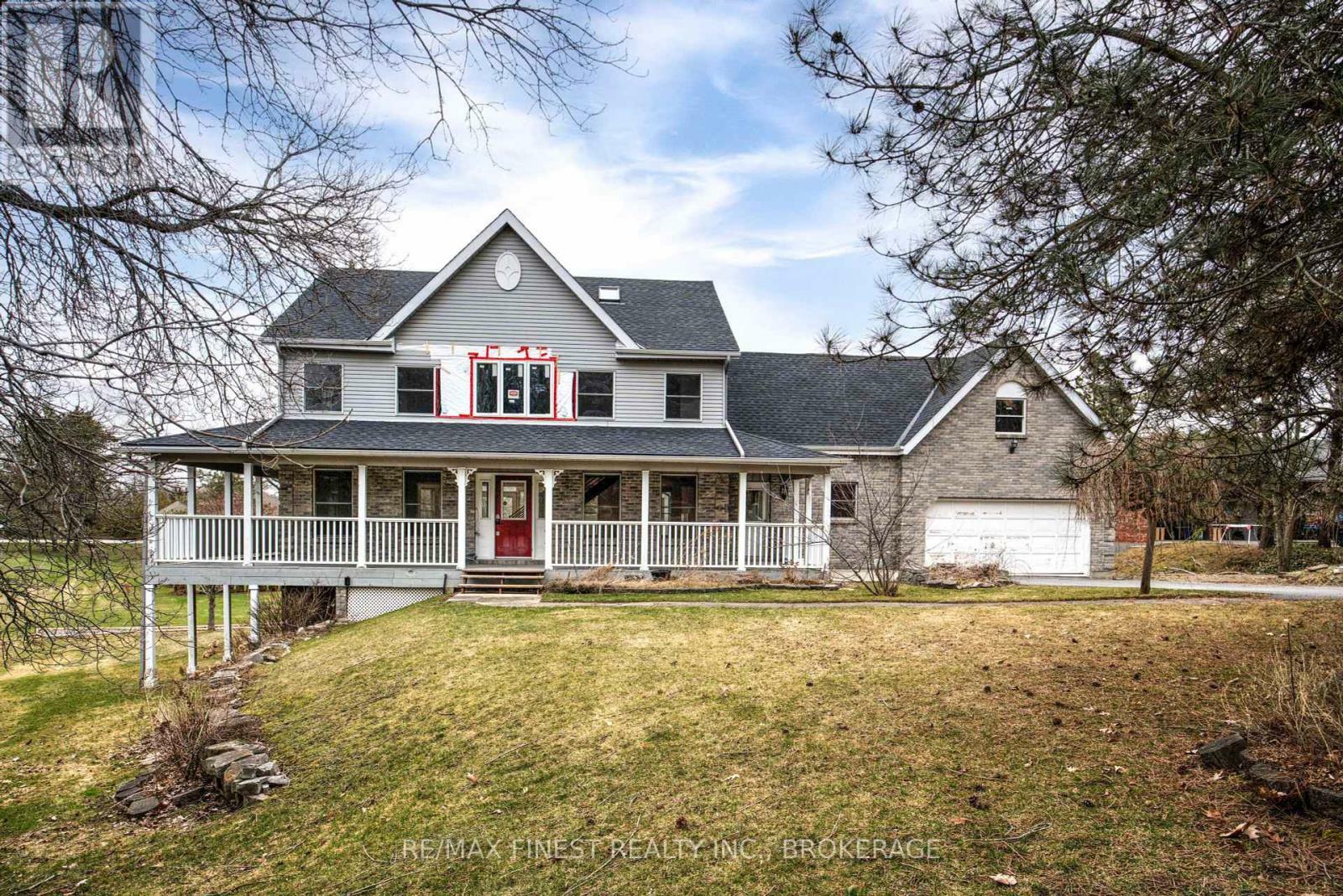Property Photo: 1674 South Boulevard ON K7L 4V1