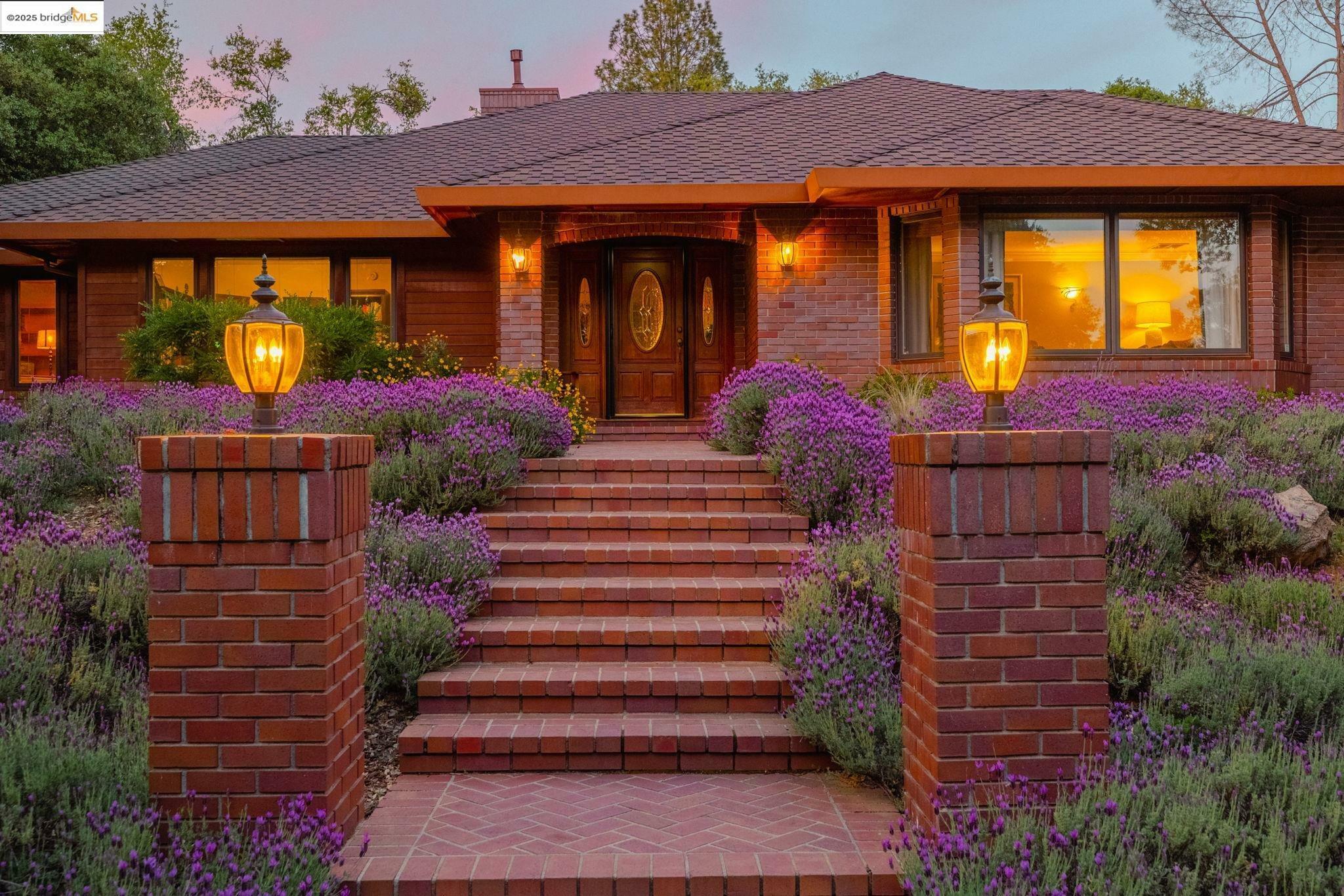 Property Photo: 22383 Bennett Rd CA 95370