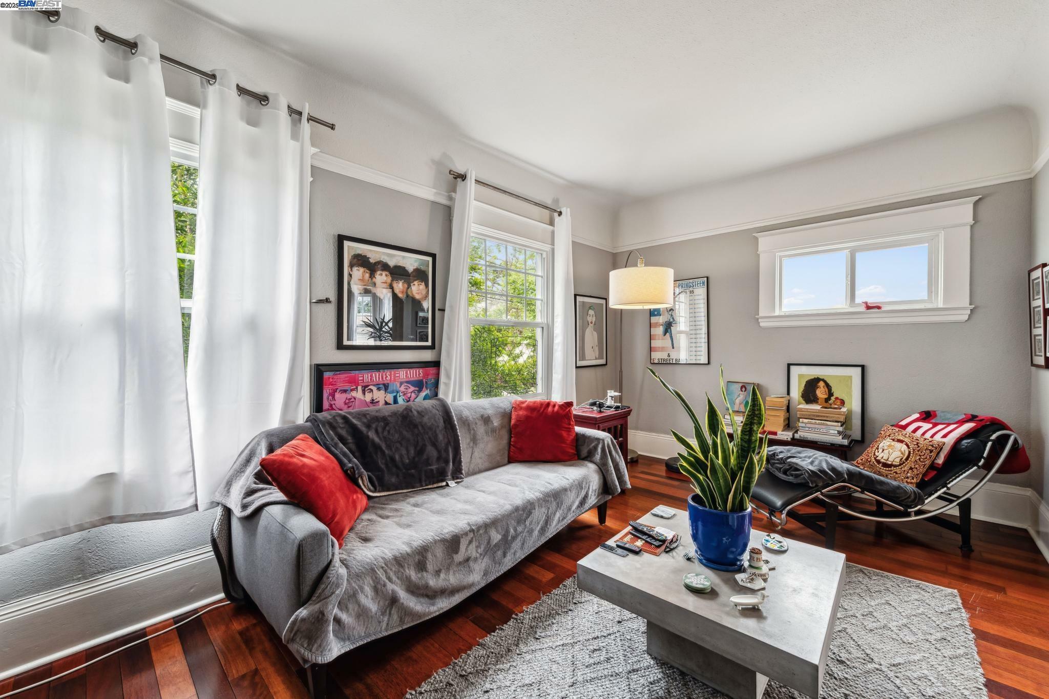 Property Photo: 915 Lincoln Ave CA 94501