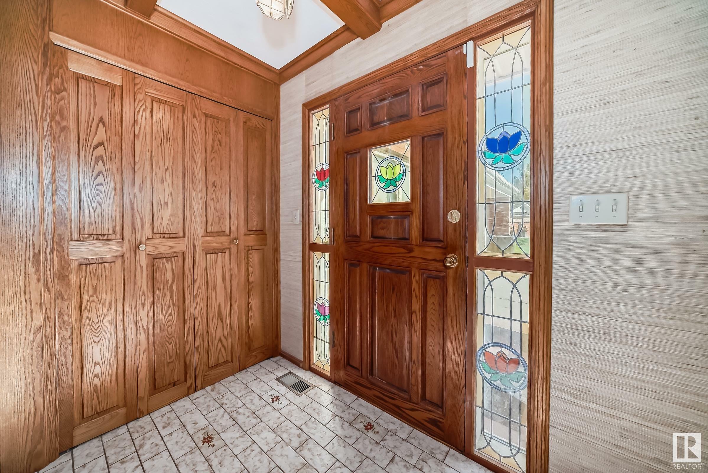Photo de la propriété: 8 Morel Crescent AB T7X 2P7