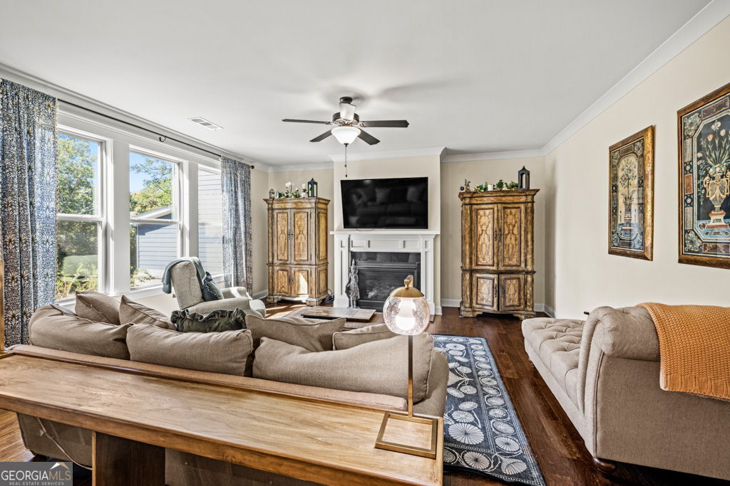 Property Photo: 7143 Lake Edge Drive GA 30542