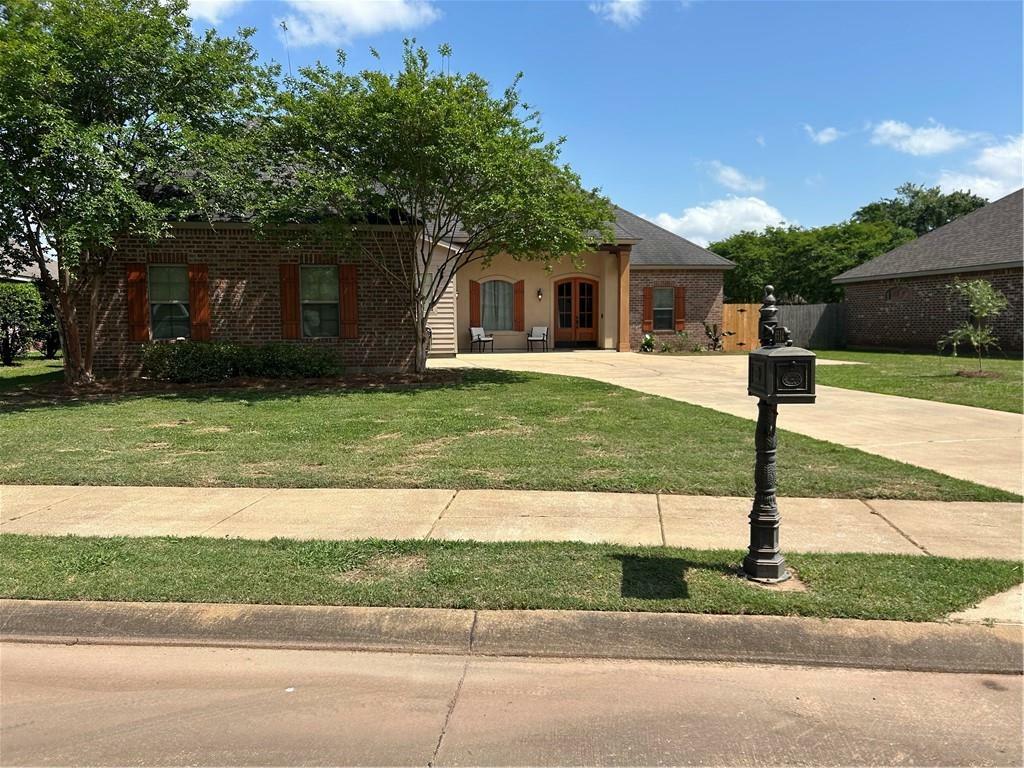 Property Photo: 6514 Arden Oaks Drive LA 71301