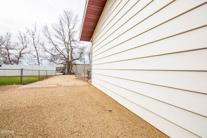 Property Photo: 1459 2nd Street S ND 58601