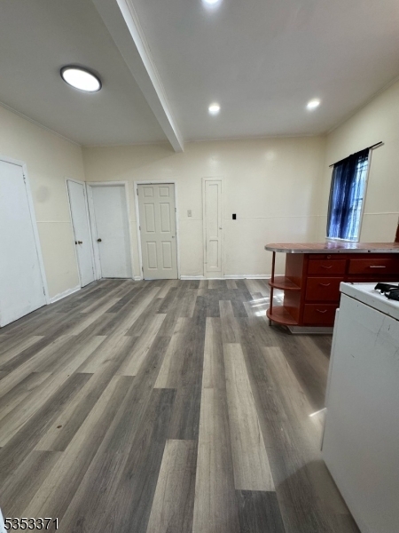 Property Photo: 251 Franklin St 3 NJ 07206