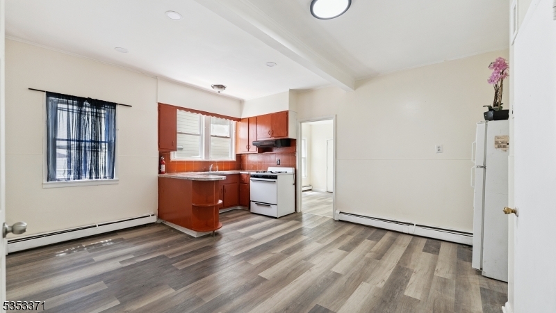 Property Photo: 251 Franklin St 3 NJ 07206