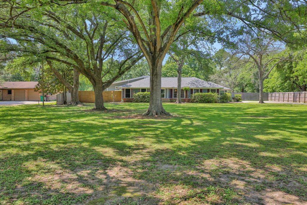 Property Photo: 1315 Kilgore Road TX 77520