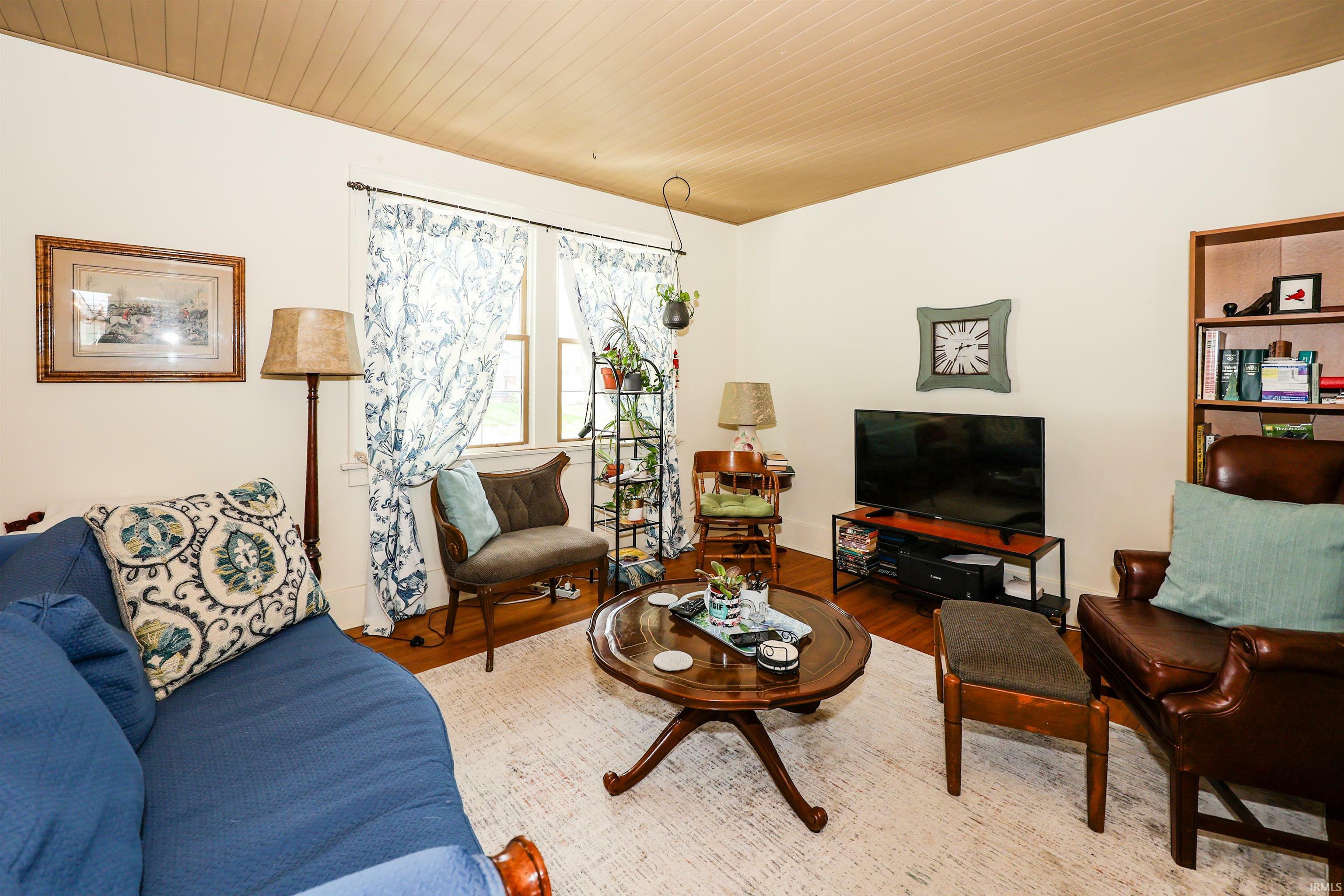 Property Photo: 1645 Rumsey Avenue IN 46808-3088