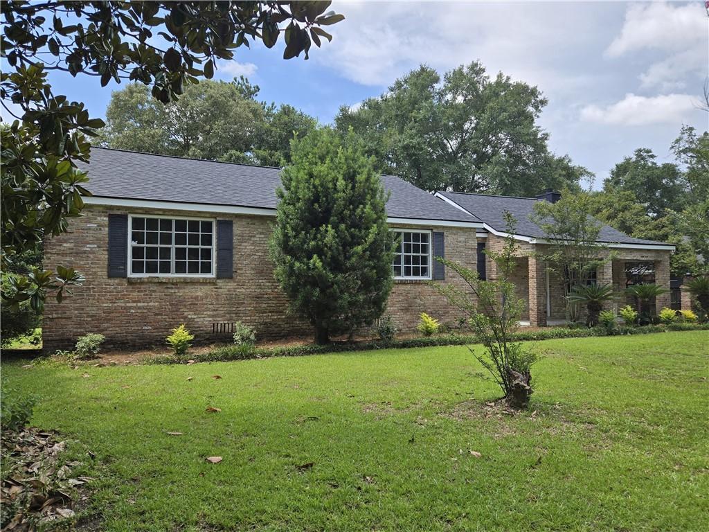 Property Photo: 6421 Angela Court AL 36695