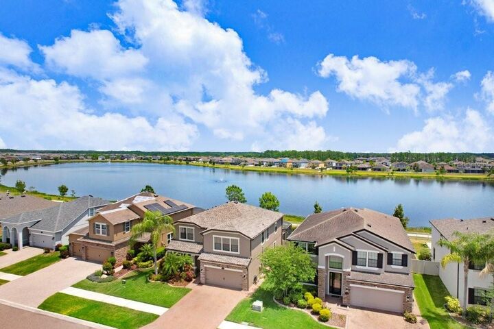 Property Photo:  1830 Nature View Drive  FL 33558 