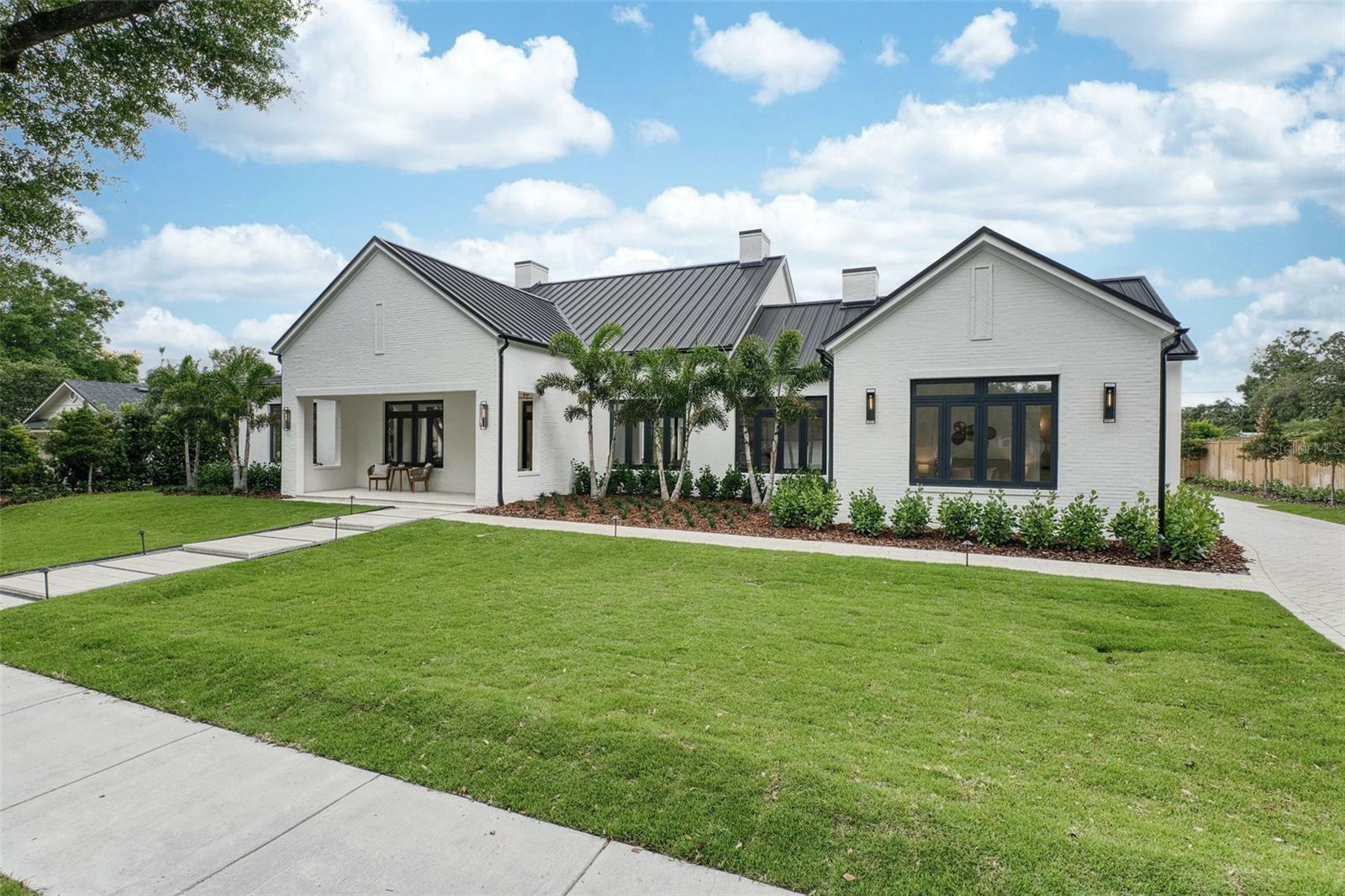 Property Photo: 1400 Nottingham Street FL 32803