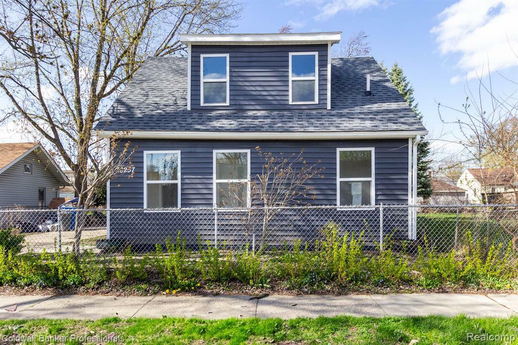 Property Photo: 8237 Packard Avenue MI 48089 2334