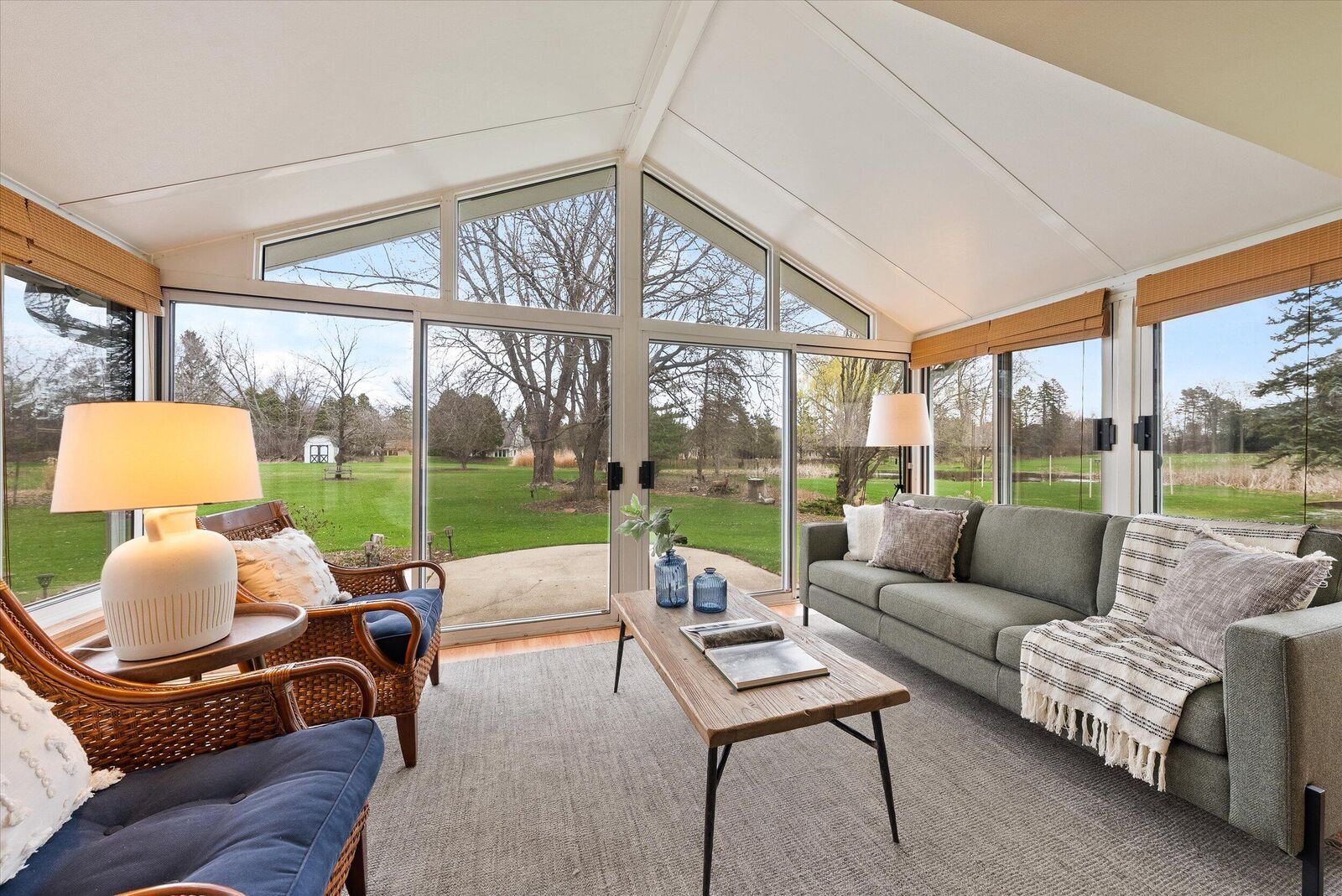 Property Photo: 1528 W Homestead Trl WI 53092